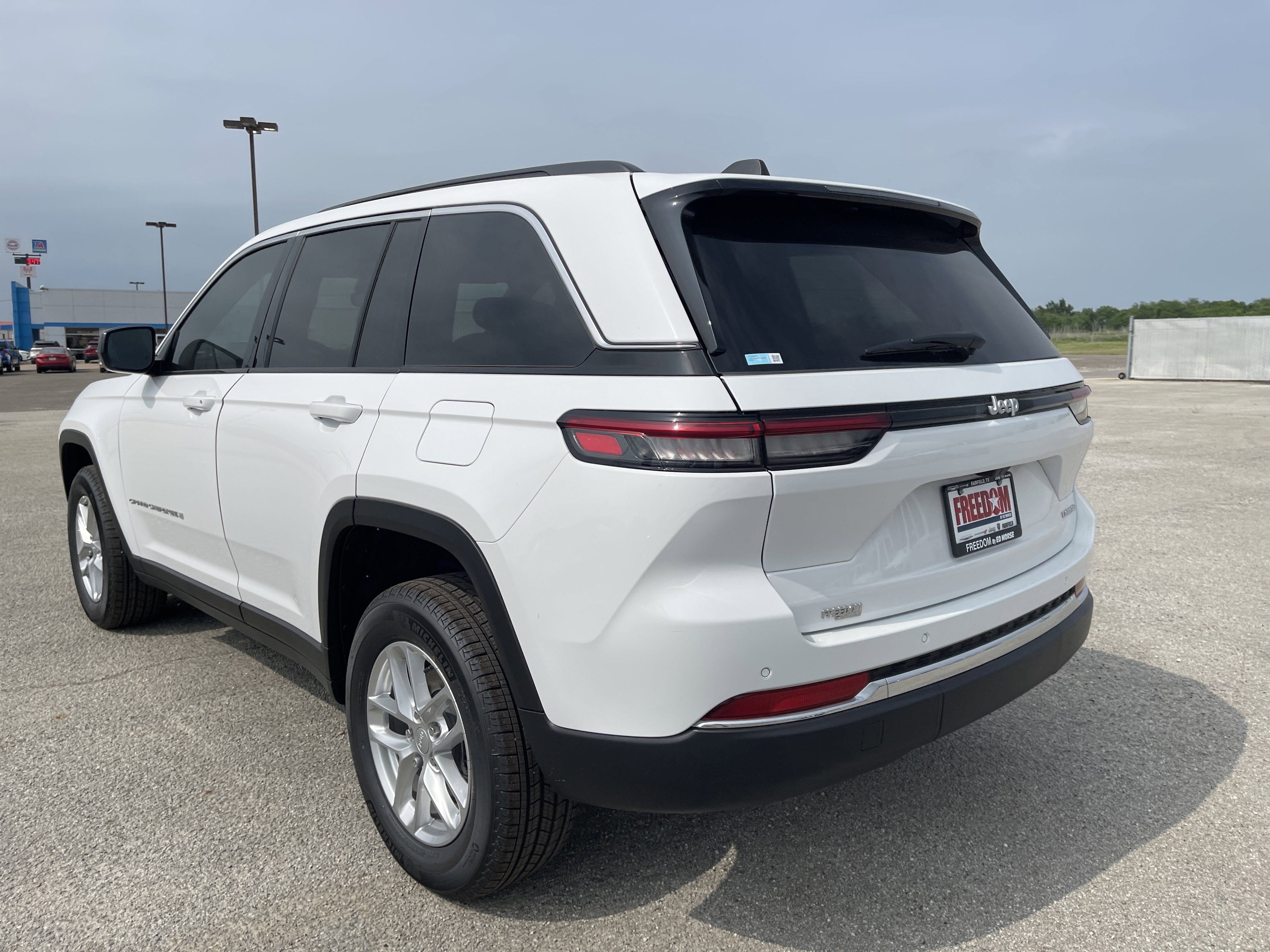 2026 Jeep Grand Cherokee Laredo