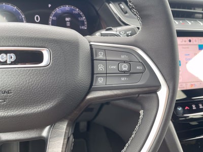 2026 Jeep Grand Cherokee Laredo Altitude