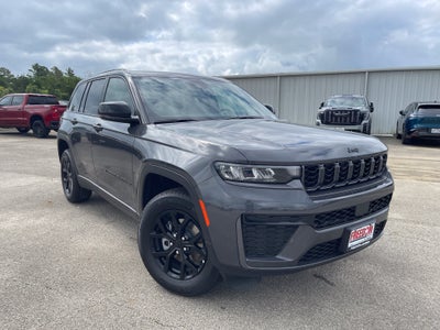 2026 Jeep Grand Cherokee Laredo Altitude