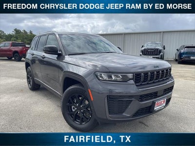 2026 Jeep Grand Cherokee Laredo Altitude