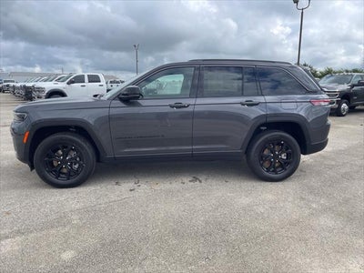 2026 Jeep Grand Cherokee Laredo Altitude
