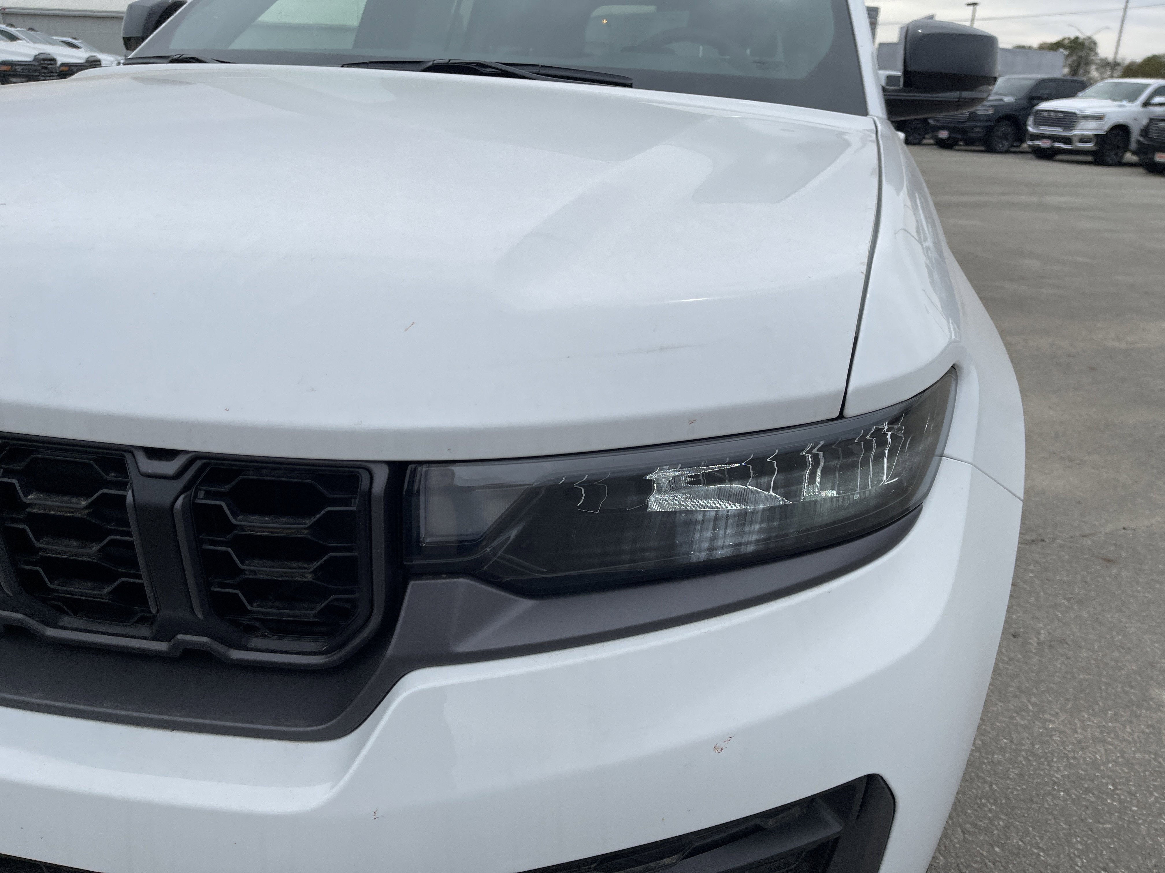 2026 Jeep Grand Cherokee Laredo Altitude