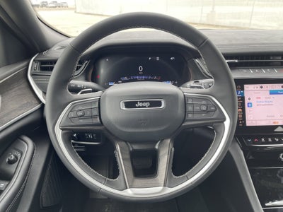 2026 Jeep Grand Cherokee Laredo Altitude