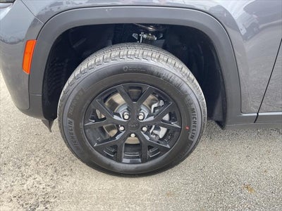 2026 Jeep Grand Cherokee Laredo