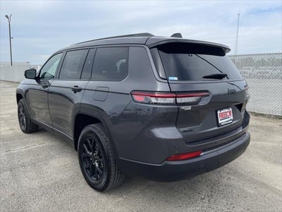 2026 Jeep Grand Cherokee Laredo