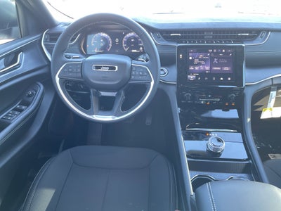 2025 Jeep Grand Cherokee Laredo X