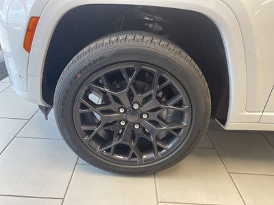2026 Jeep Grand Cherokee Summit