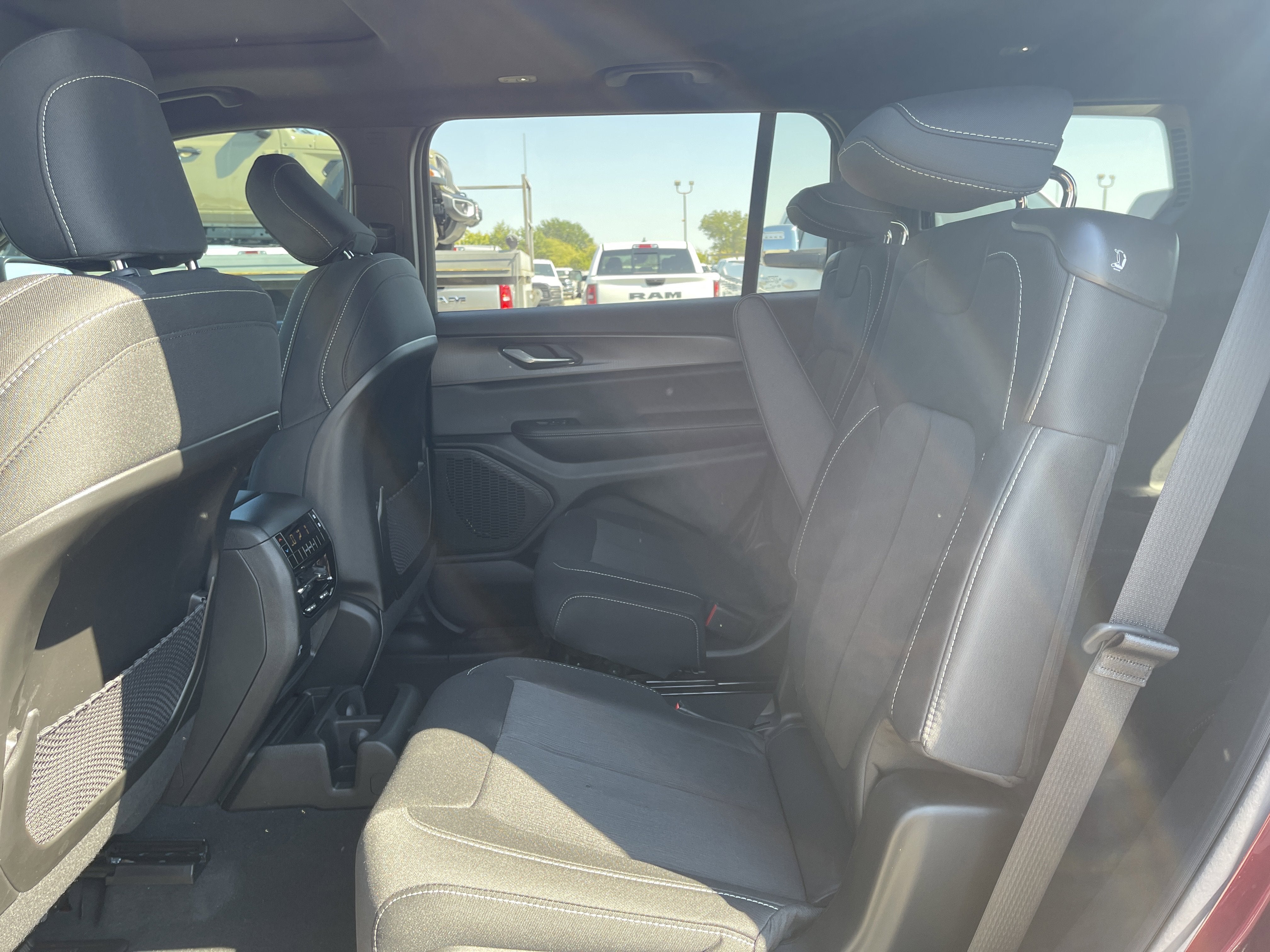 2025 Jeep Grand Cherokee L Laredo X