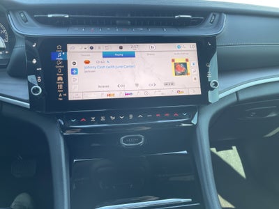 2026 Jeep Grand Cherokee Laredo Altitude