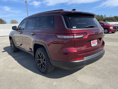 2026 Jeep Grand Cherokee Laredo Altitude