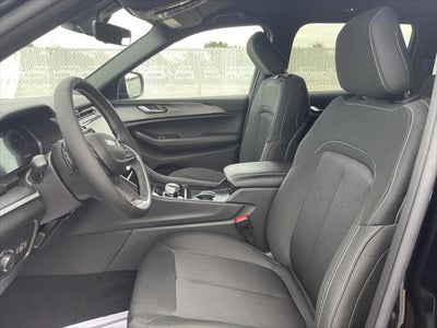 2026 Jeep Grand Cherokee L Laredo Altitude