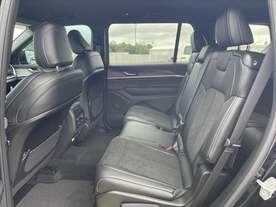 2026 Jeep Grand Cherokee Laredo Altitude
