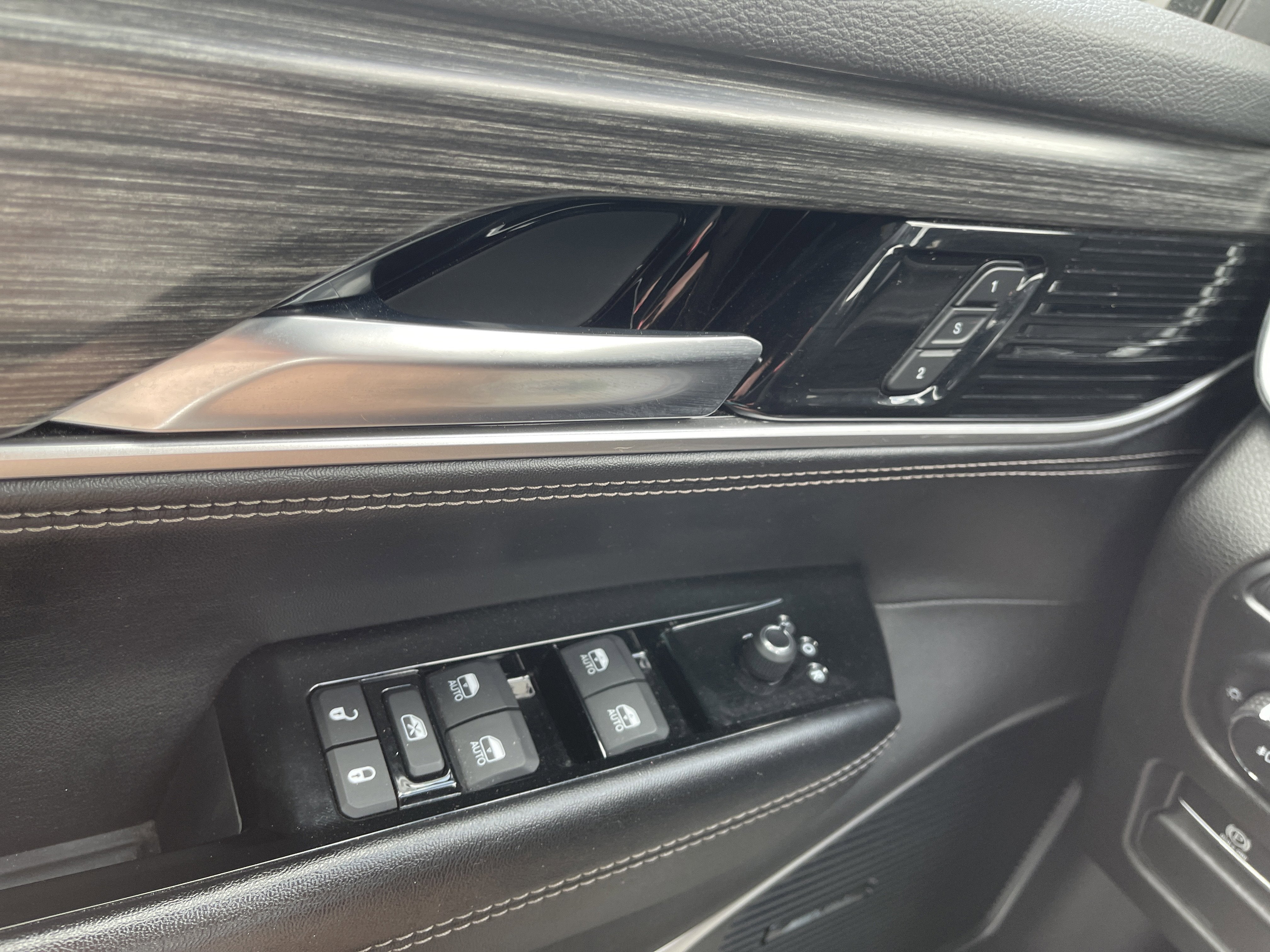 2024 Jeep Wagoneer L Series II