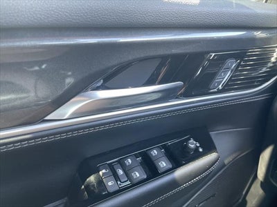 2023 Jeep Wagoneer Base