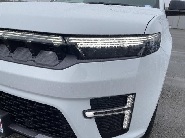 2026 Jeep Grand Wagoneer Limited Altitude