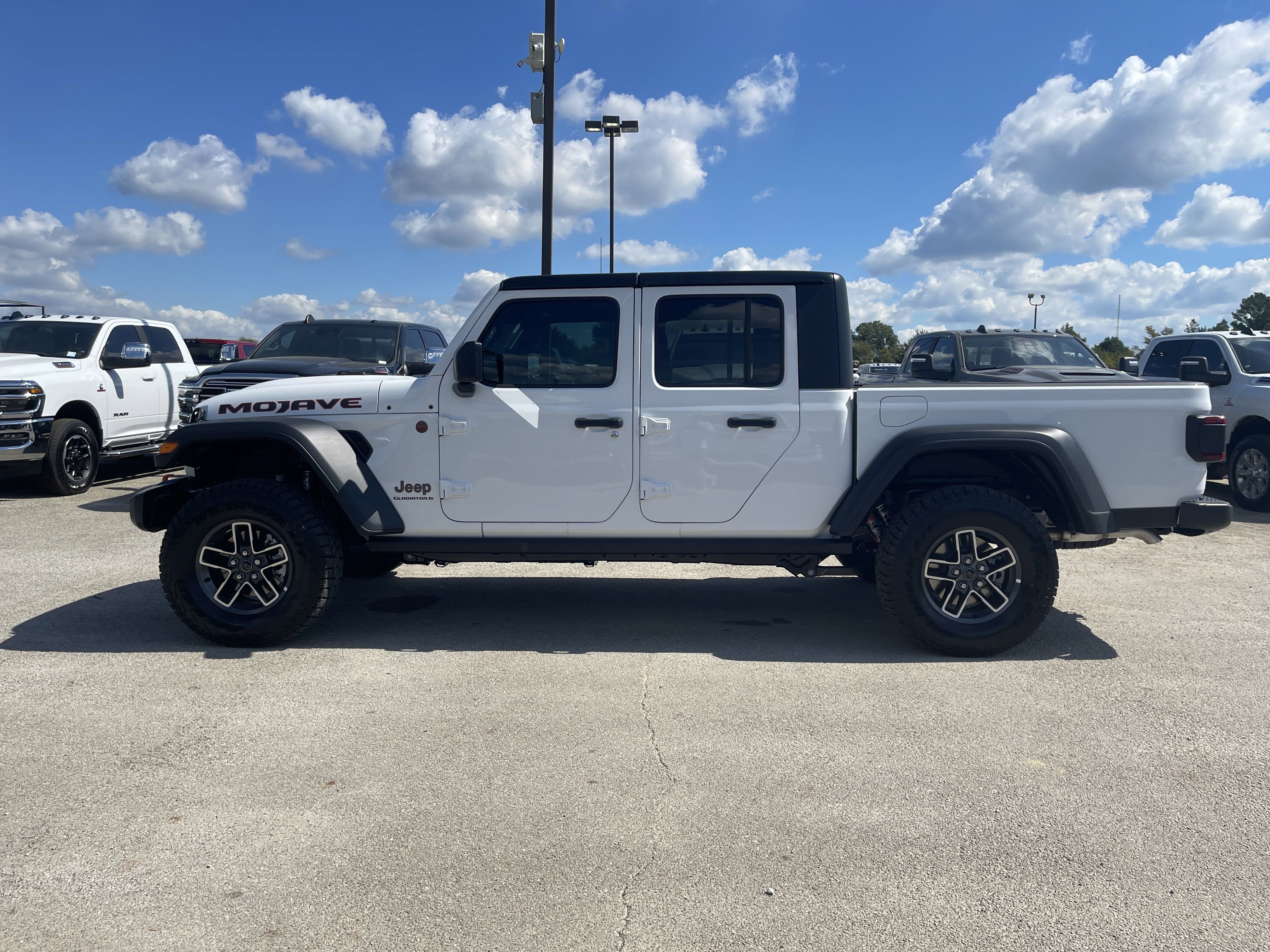 2025 Jeep Gladiator Mojave