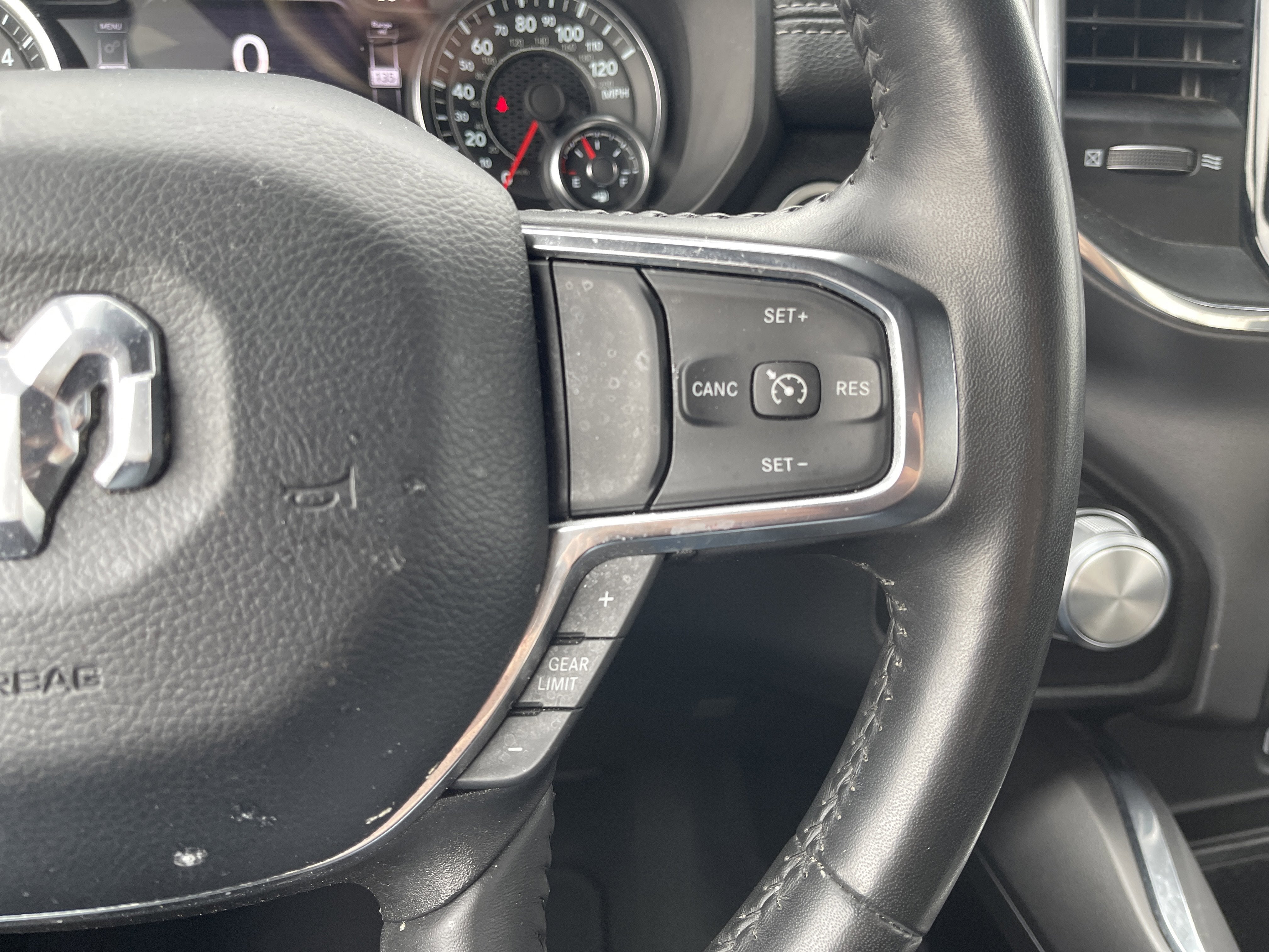 2024 RAM 1500 Laramie