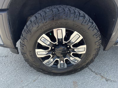 2025 GMC Sierra 2500HD Denali