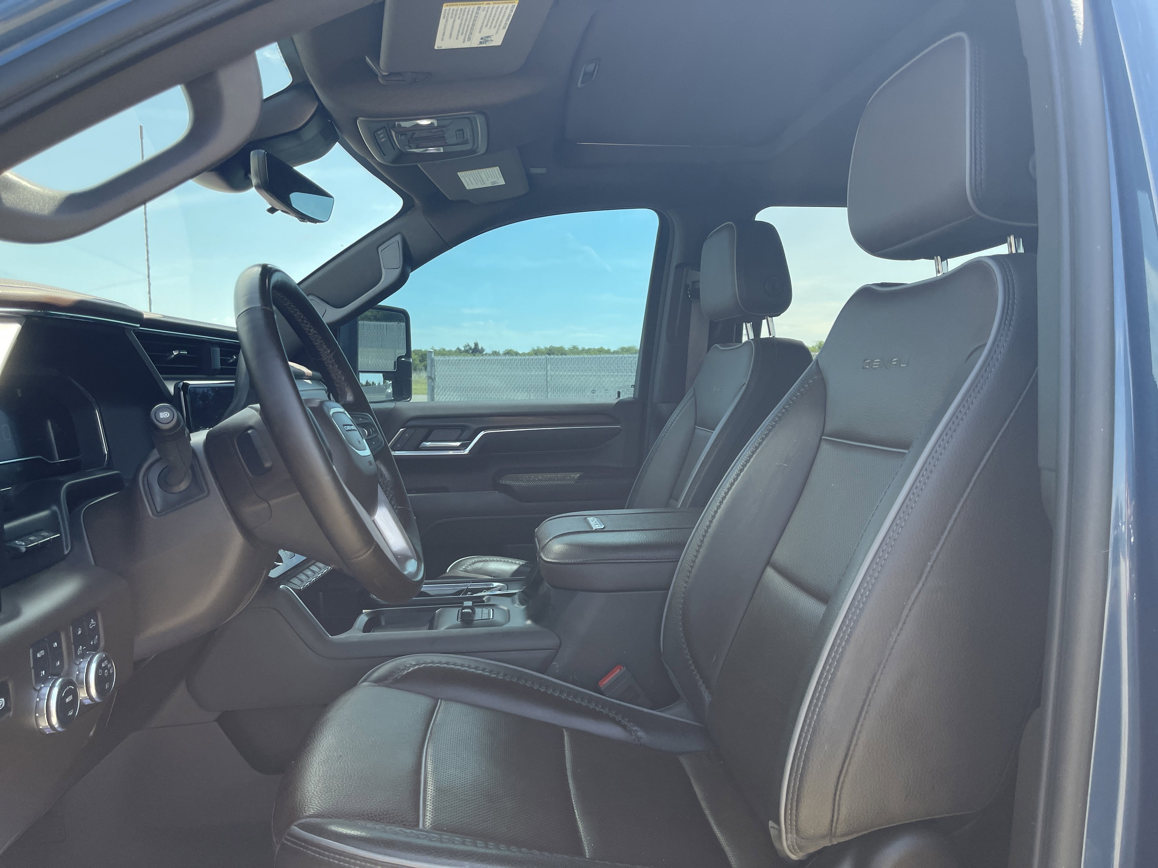 2025 GMC Sierra 2500HD Denali