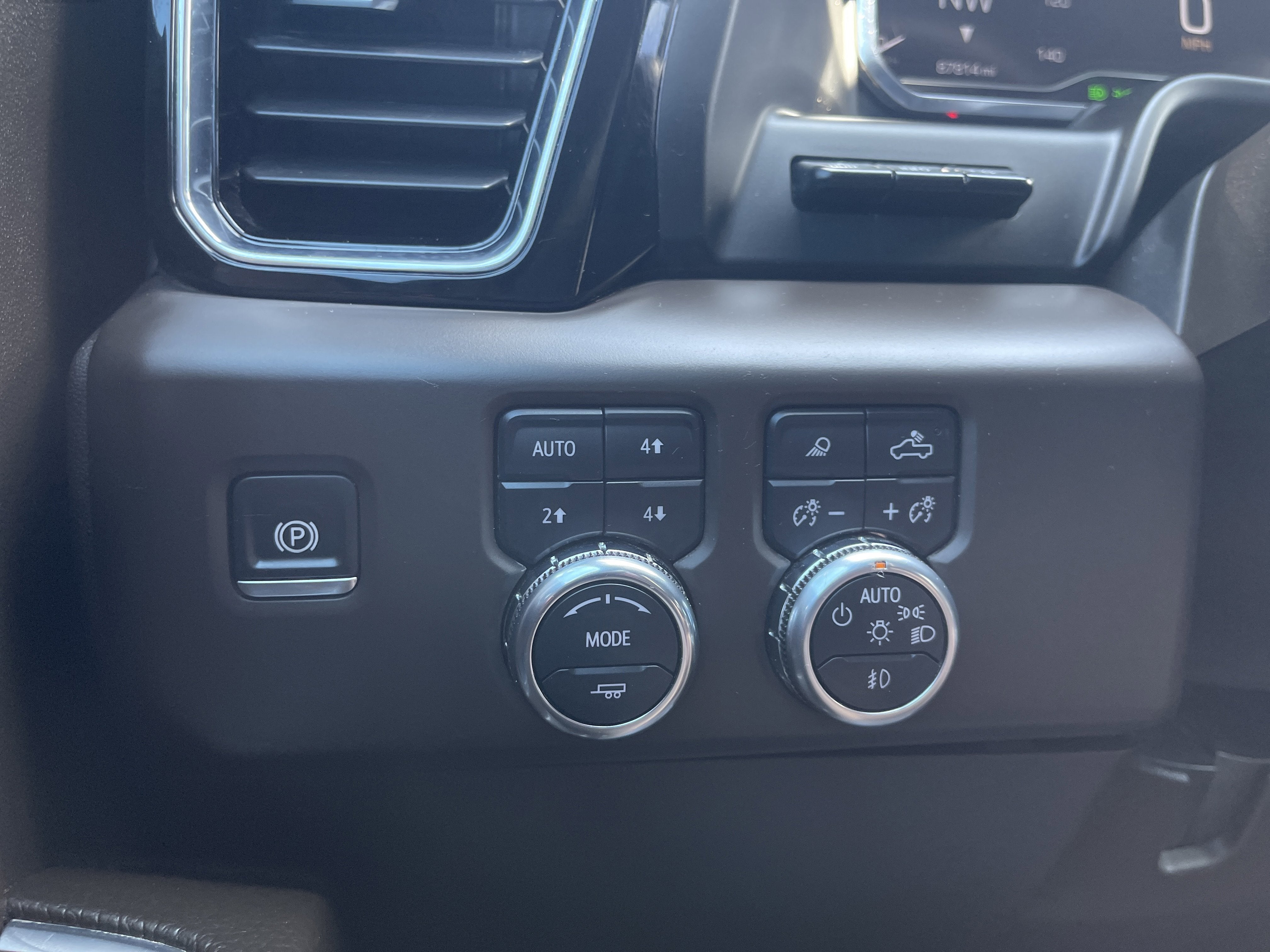 2025 GMC Sierra 2500HD Denali