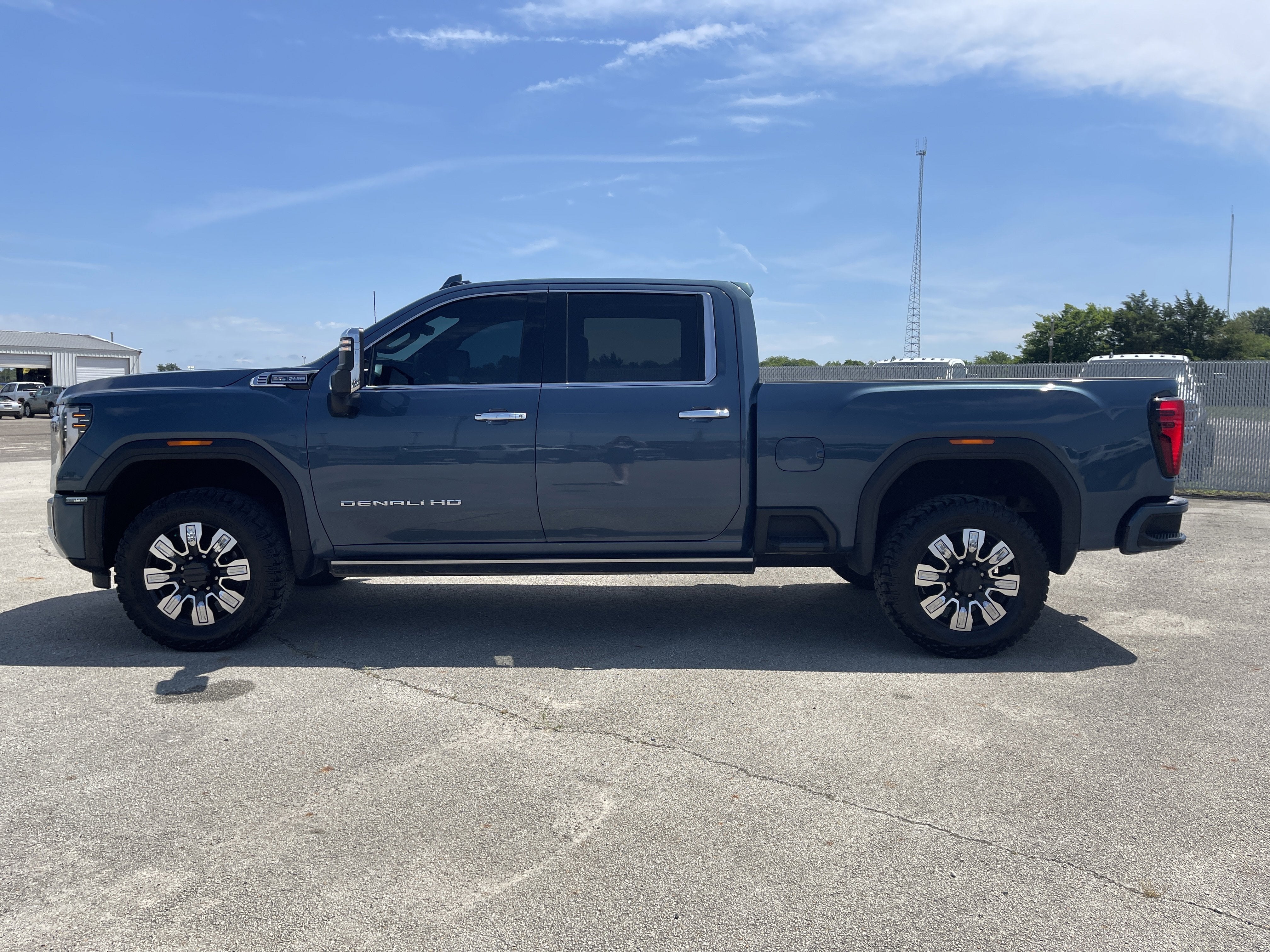2025 GMC Sierra 2500HD Denali