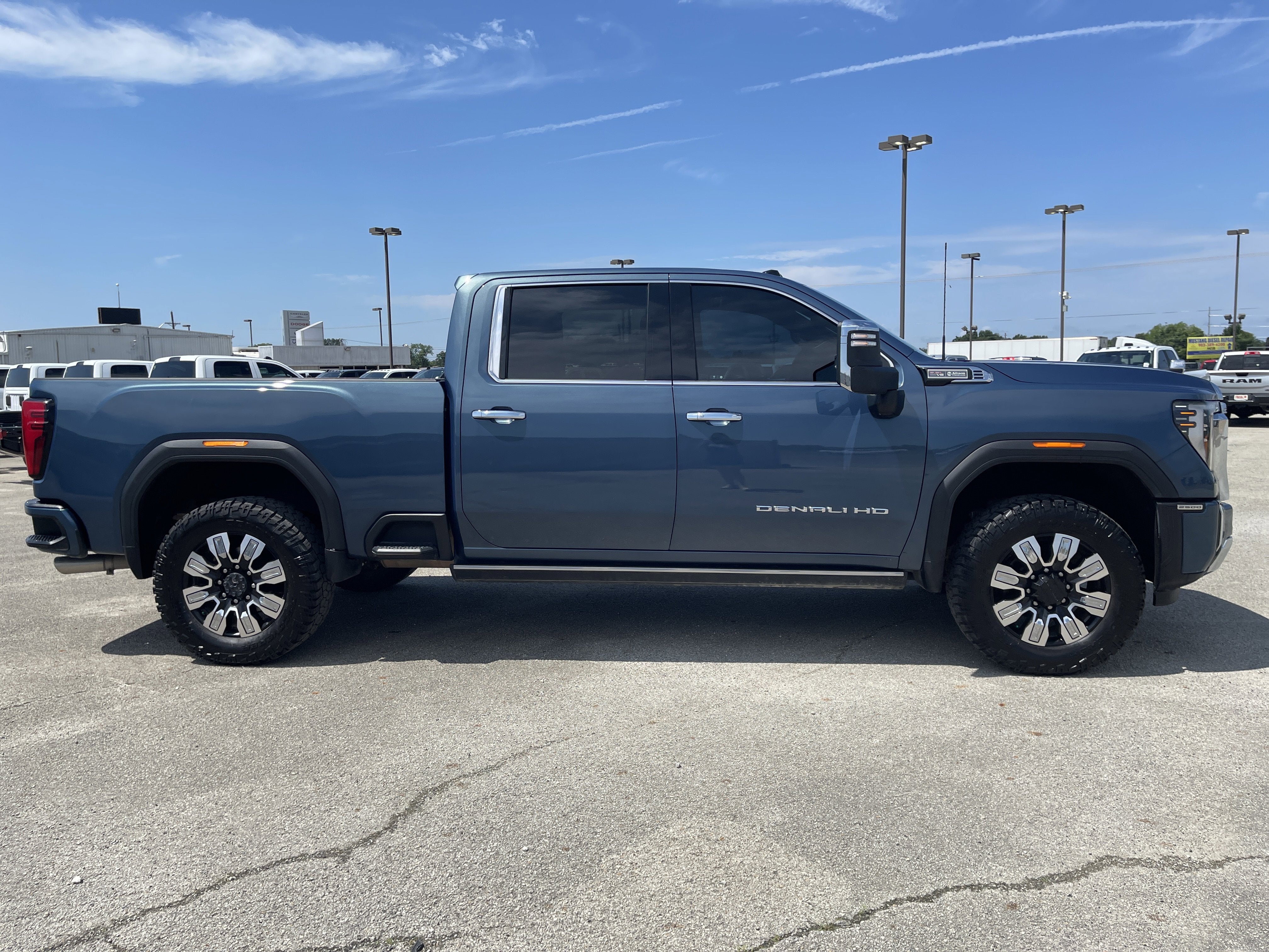 2025 GMC Sierra 2500HD Denali