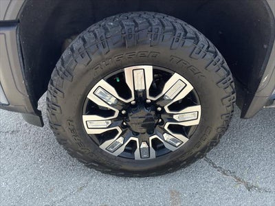 2025 GMC Sierra 2500HD Denali