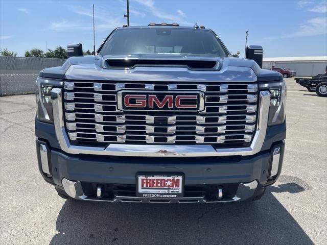 2025 GMC Sierra 2500HD Denali