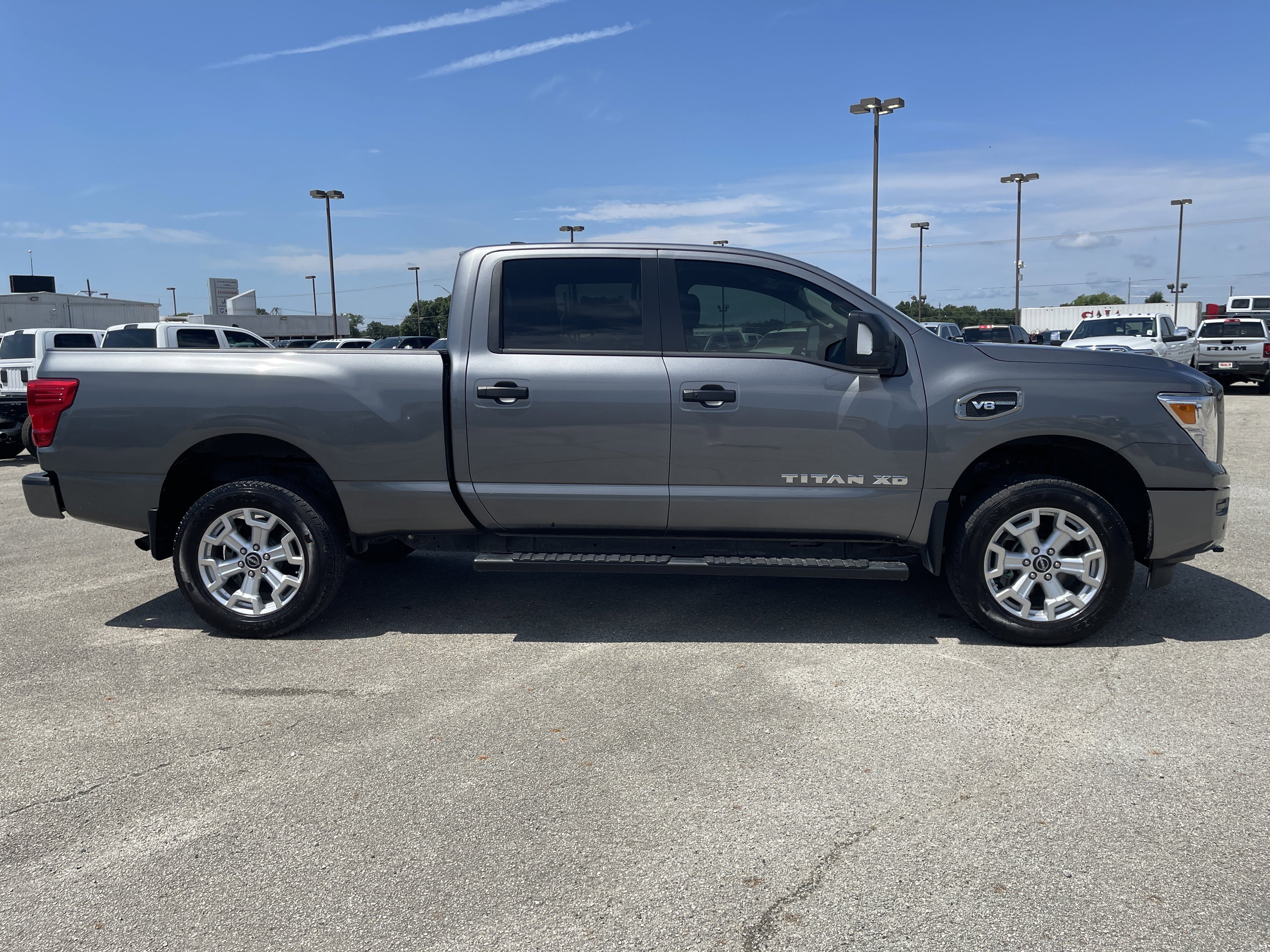 2024 Nissan Titan XD SV