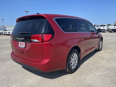 2026 Chrysler Voyager LX