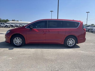 2026 Chrysler Voyager LX