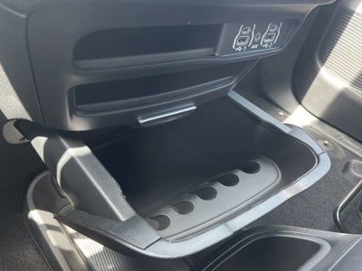 2025 Chrysler Voyager LX