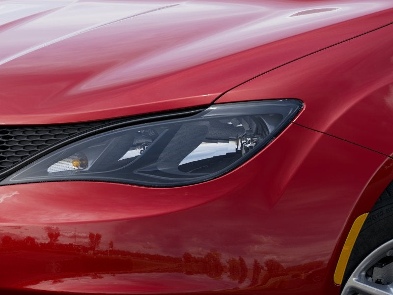 2025 Chrysler Voyager LX