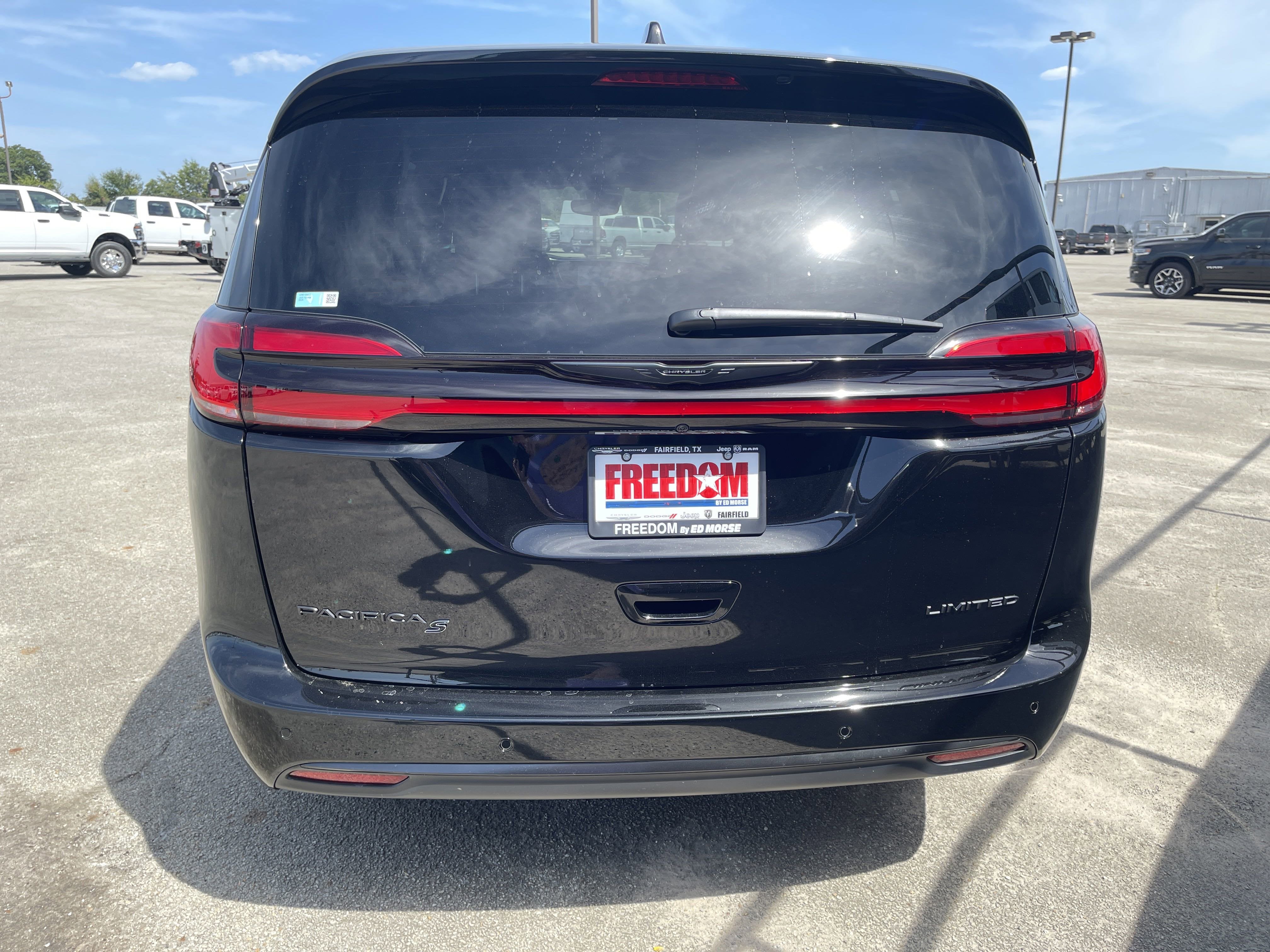 2025 Chrysler Pacifica Limited