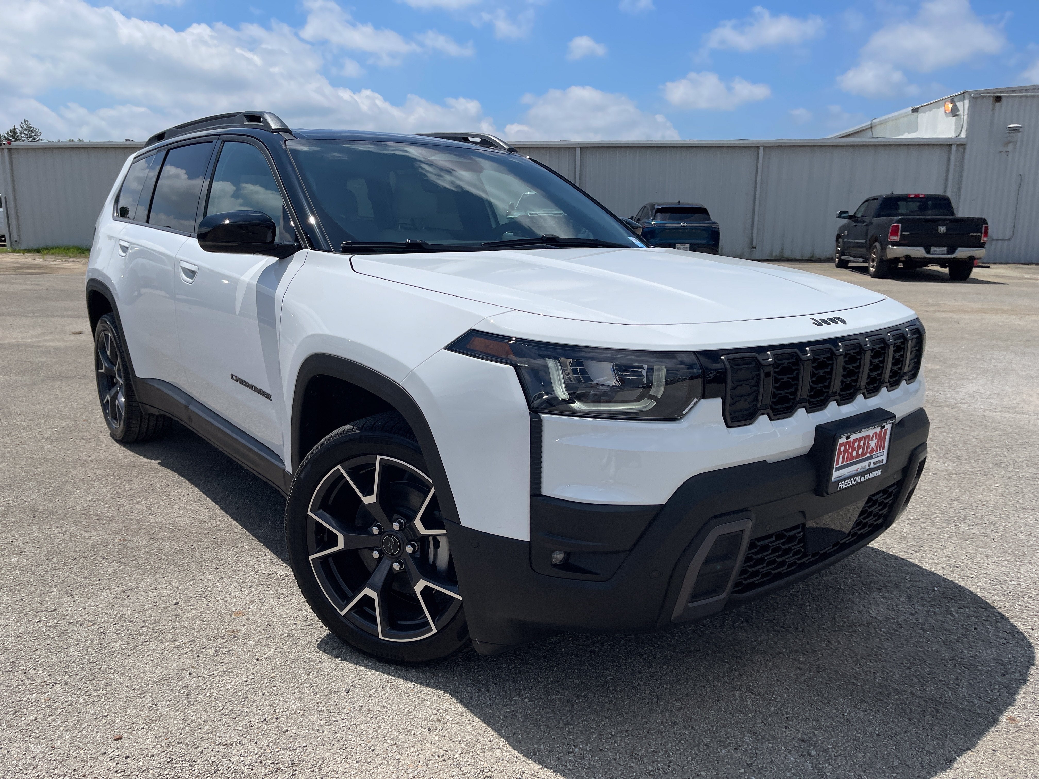 2026 Jeep Cherokee Overland