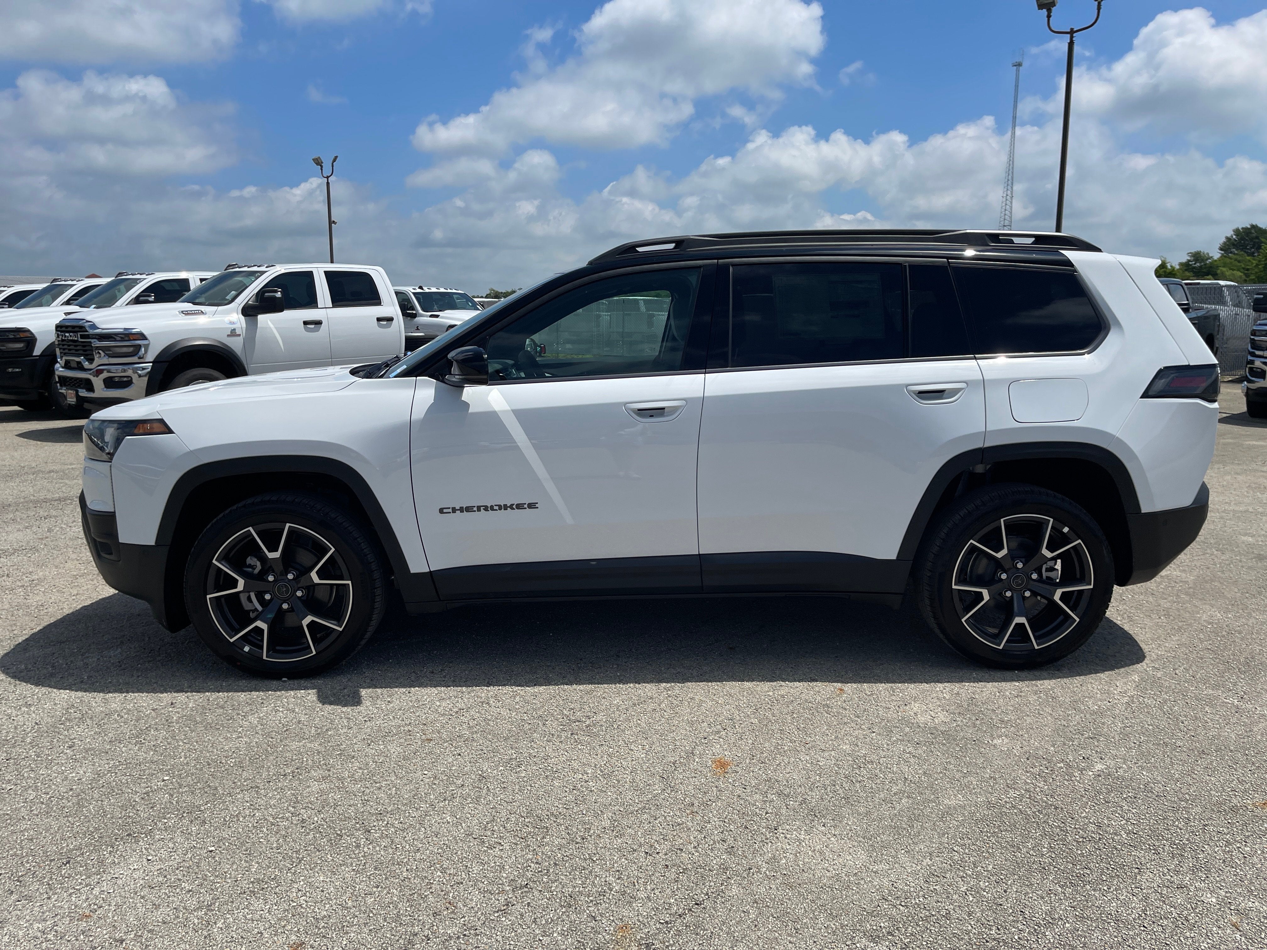 2026 Jeep Cherokee Overland