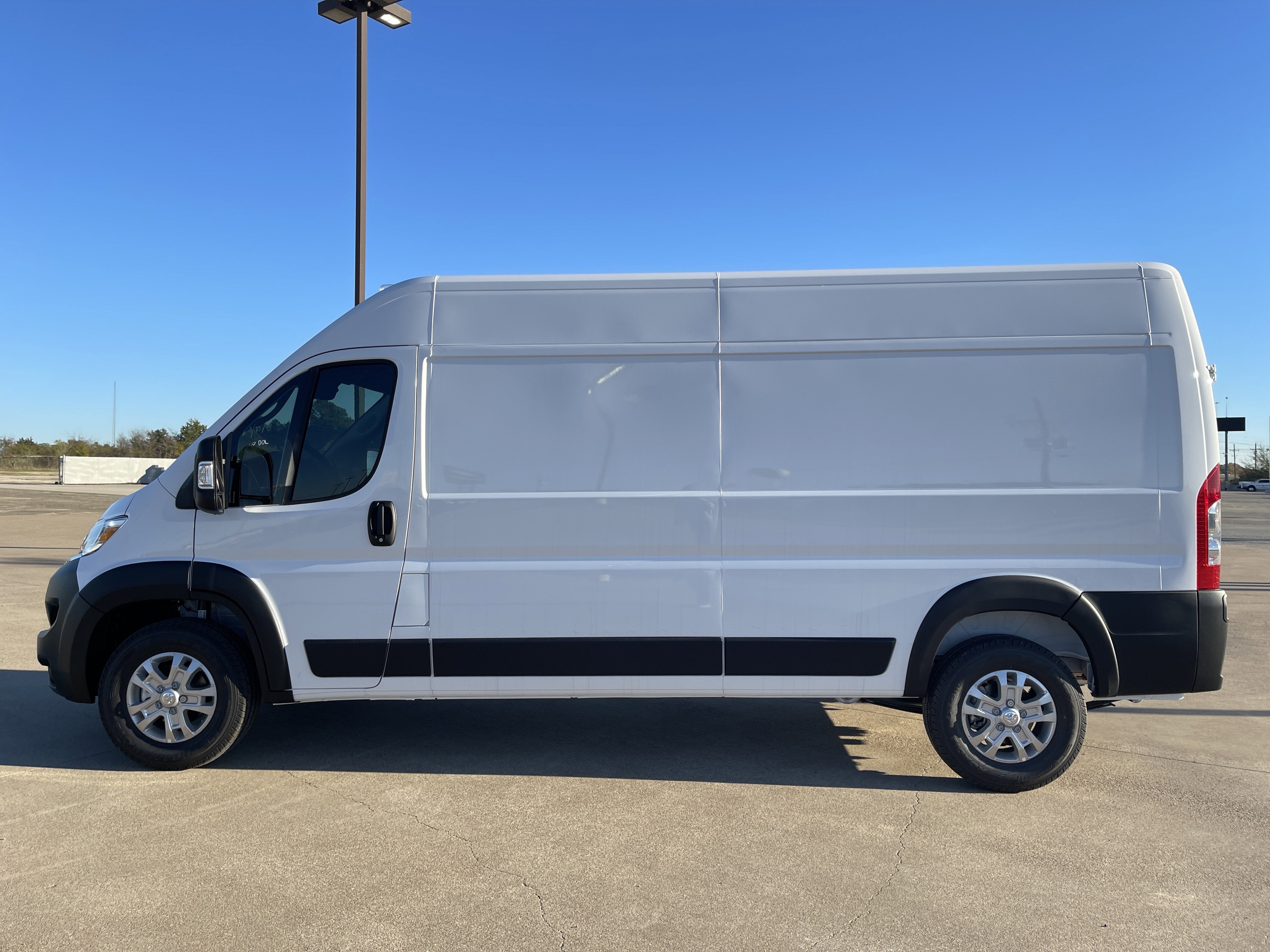 2026 RAM Promaster SLT