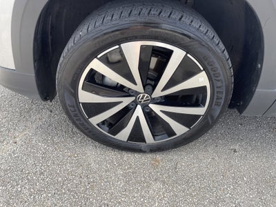 2023 Volkswagen Taos SE