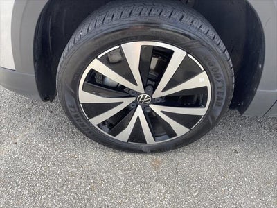 2023 Volkswagen Taos SE