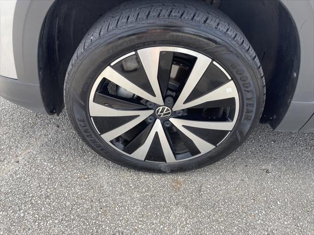 2023 Volkswagen Taos SE