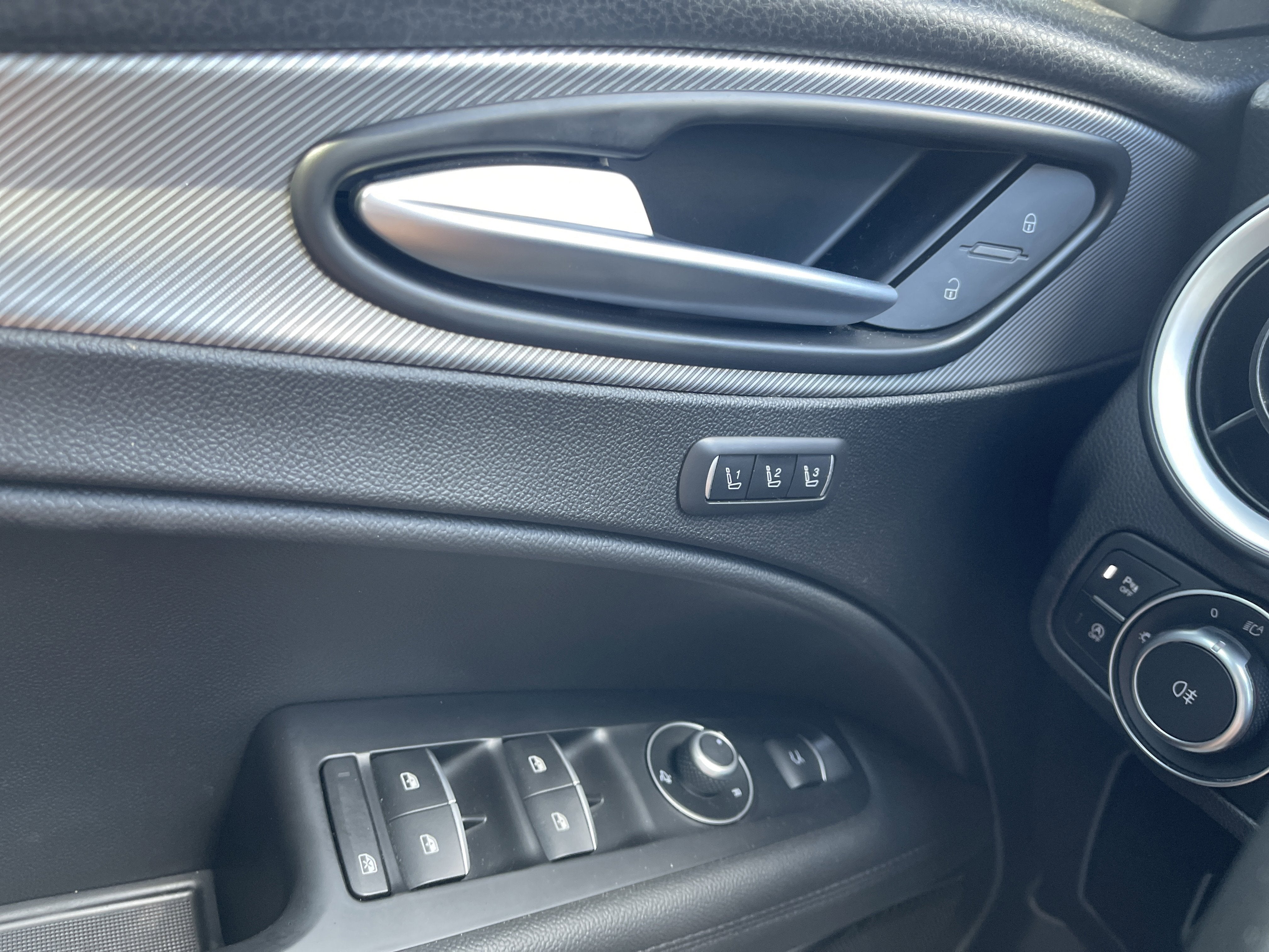 2022 Alfa Romeo Stelvio Veloce
