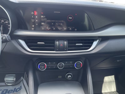 2022 Alfa Romeo Stelvio Veloce
