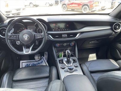 2022 Alfa Romeo Stelvio Veloce
