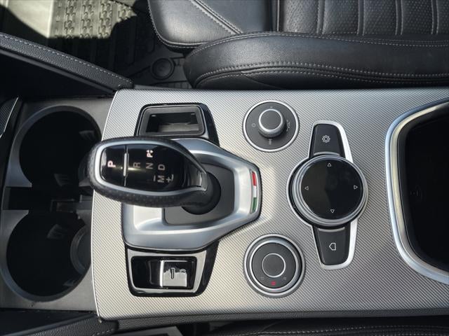 2022 Alfa Romeo Stelvio Veloce