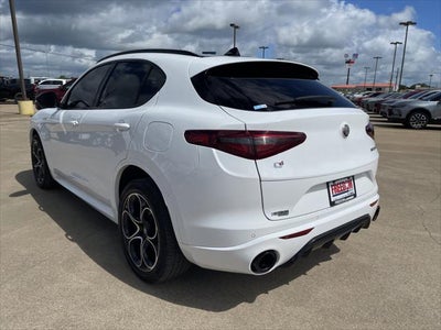 2022 Alfa Romeo Stelvio Veloce