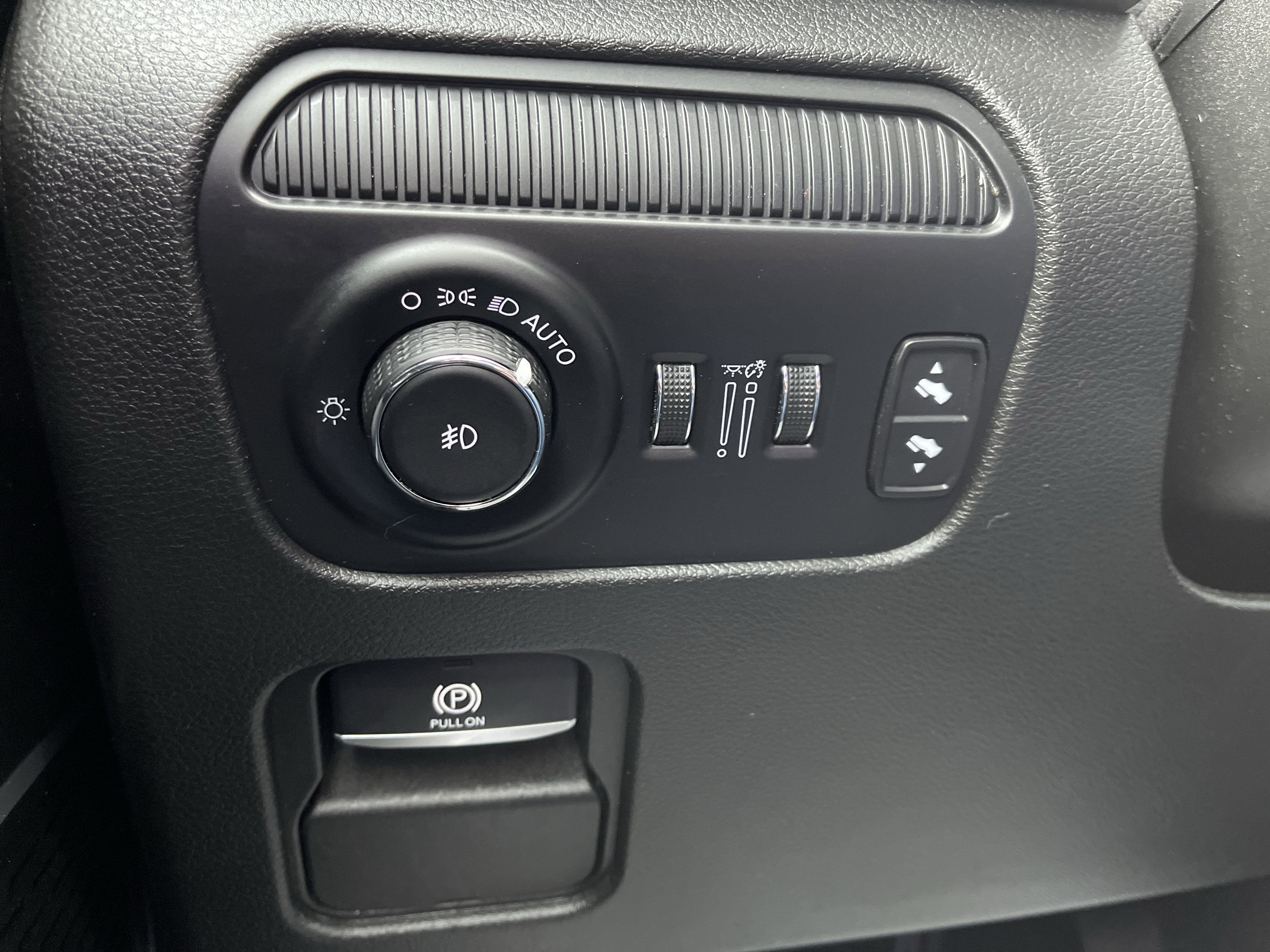 2023 Jeep Wagoneer L Series II