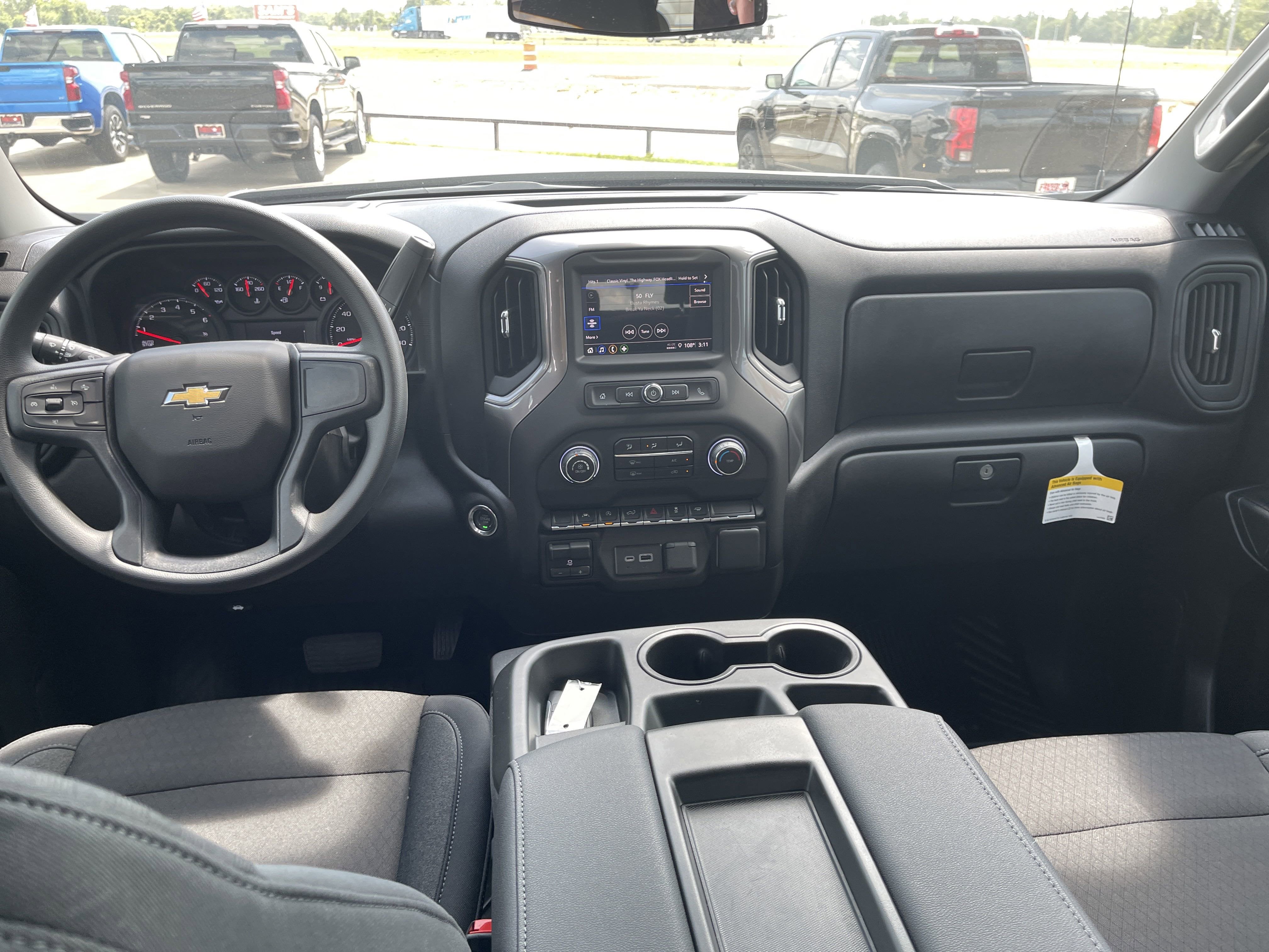 2025 Chevrolet Silverado 1500 Custom