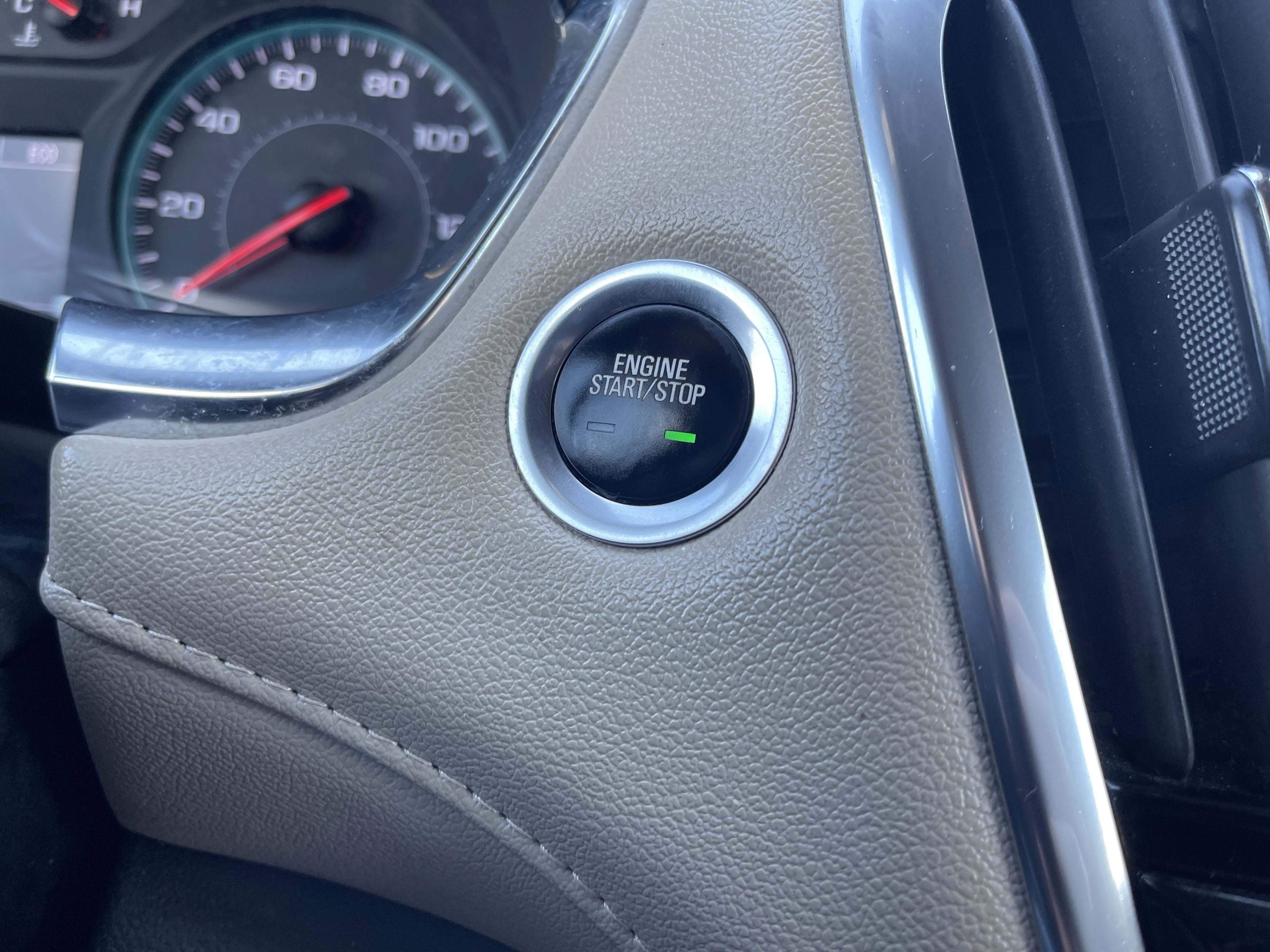 2023 Chevrolet Traverse 2FL