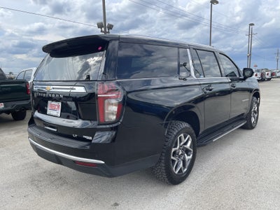 2023 Chevrolet Suburban LT