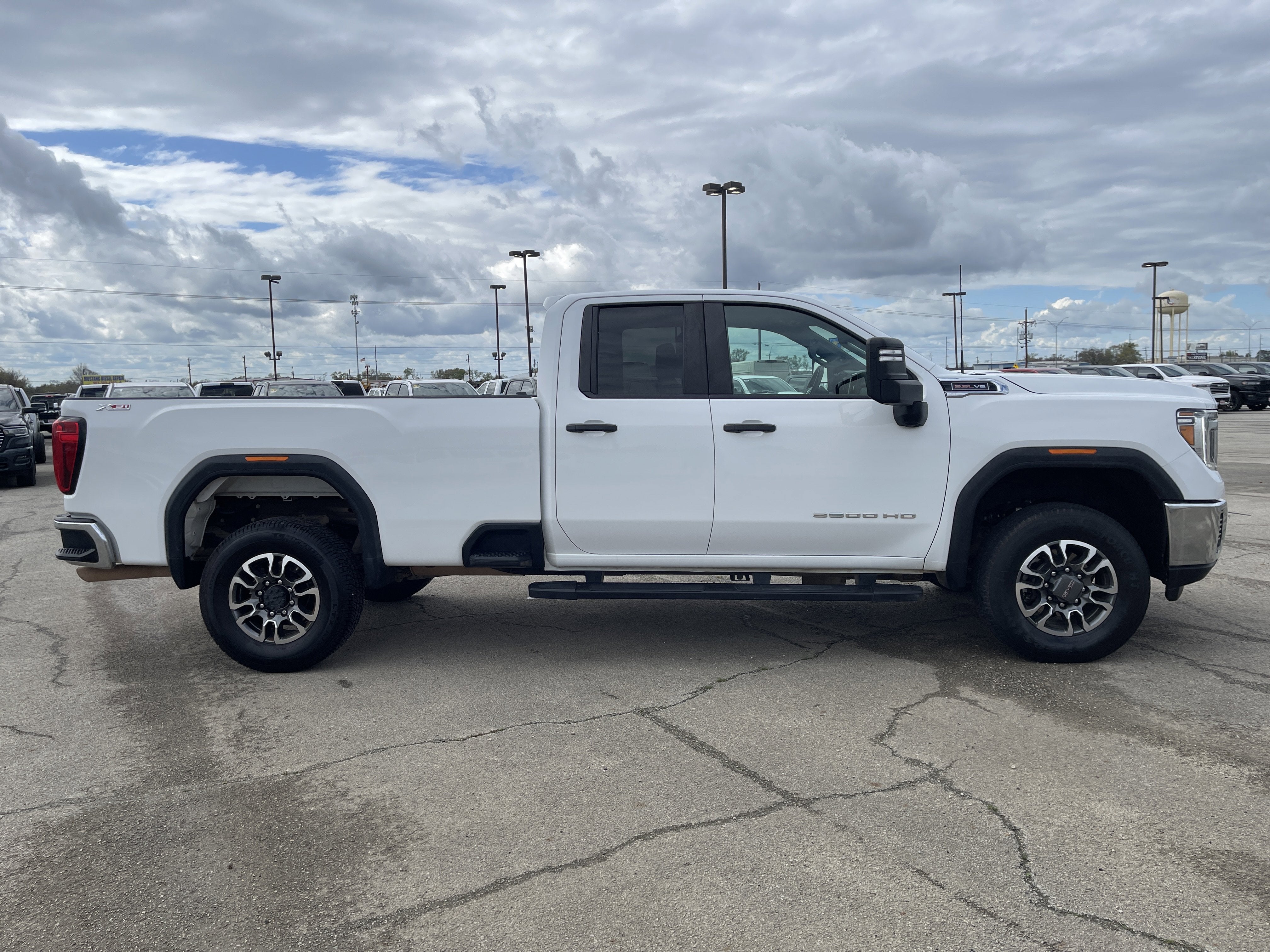 2023 GMC Sierra 3500 HD Pro